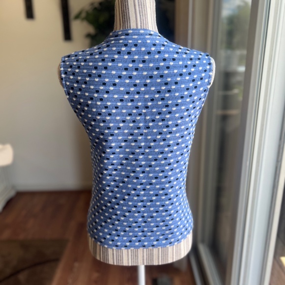 ST. JOHN Top - Picture 4 of 6